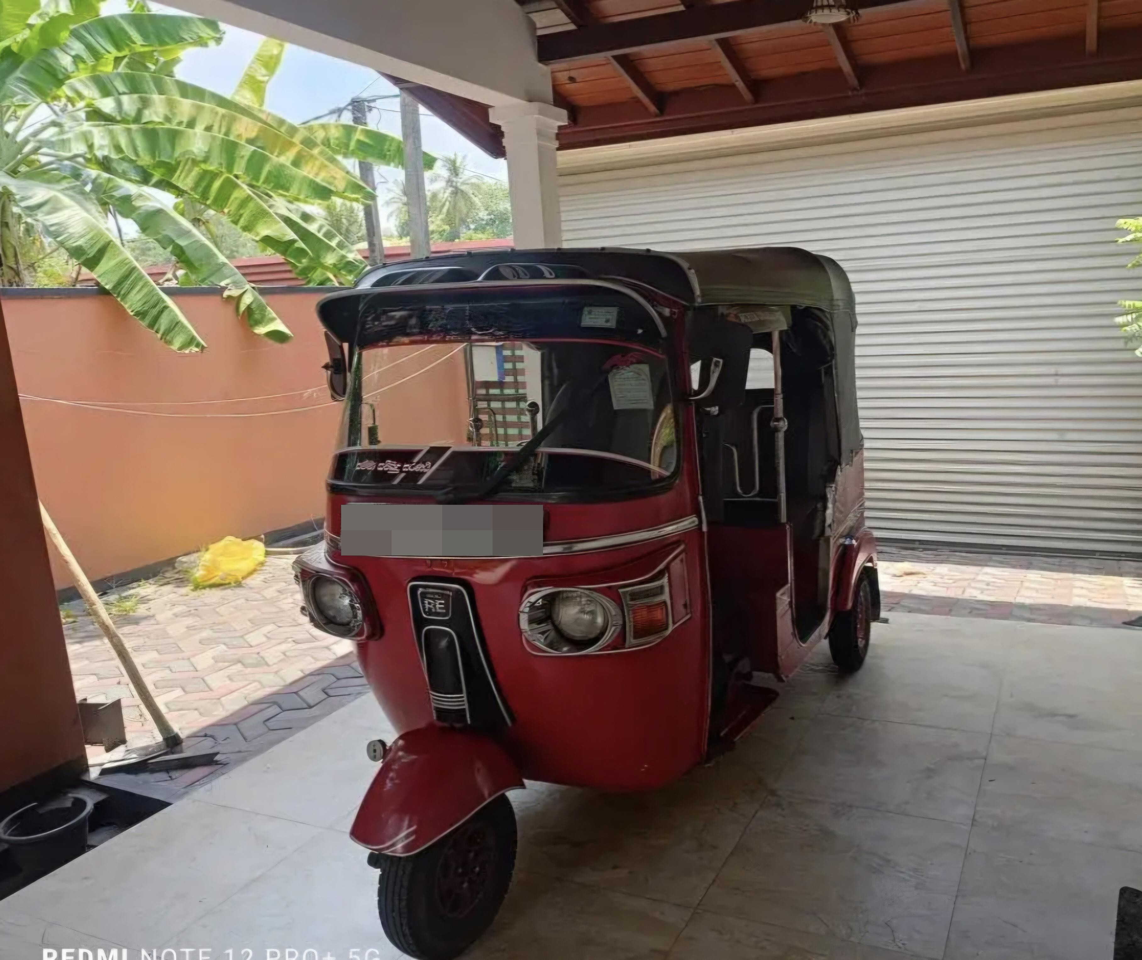 Bajaj Three Wheel 2011 - Used Three wheeler sale in Sri Lanka - patpat.lk