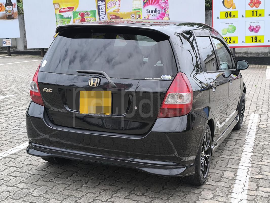 Advertisement image 6