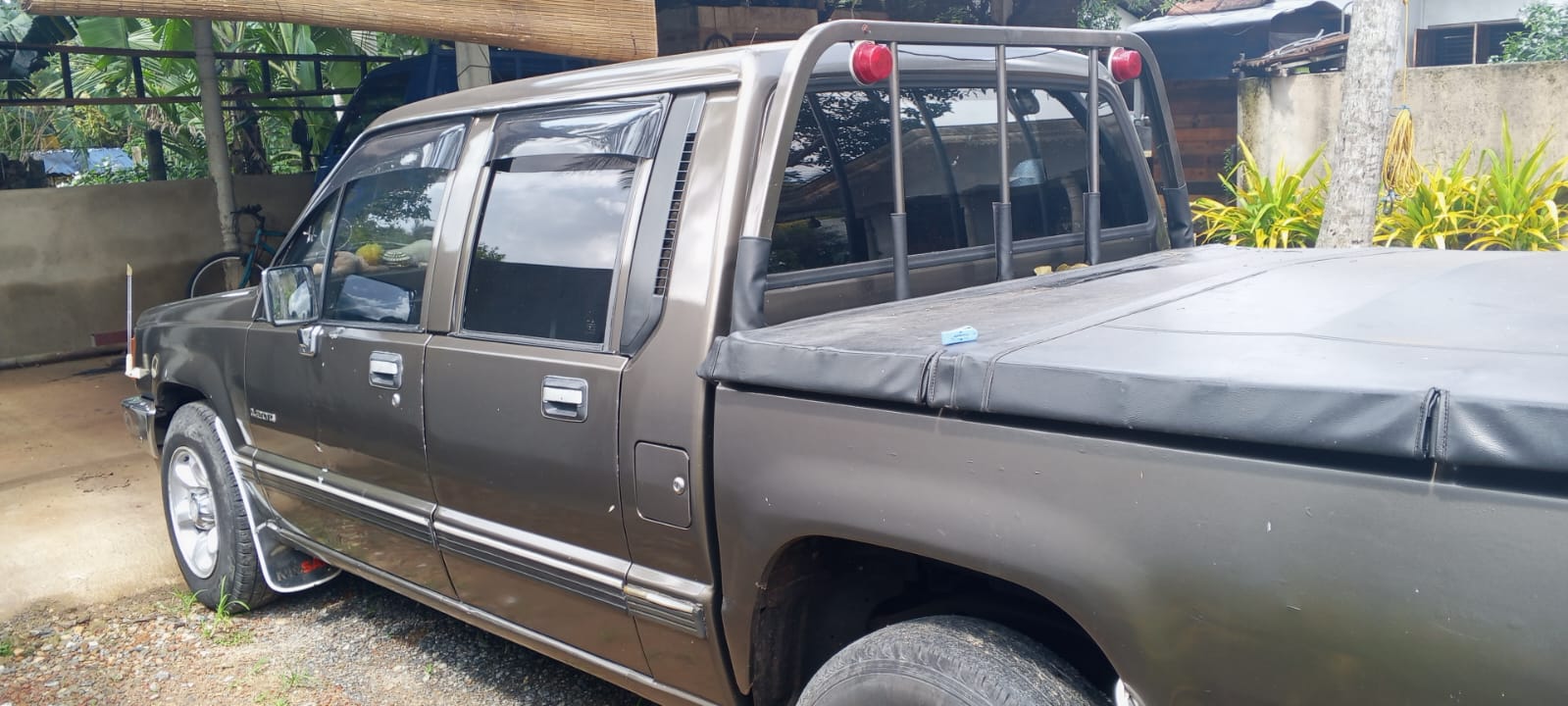 Mitsubishi L200 1990 - භාවිතා කරන ලද භාණ්ඩ ප්‍රවාහන sale in Sri Lanka - patpat.lk