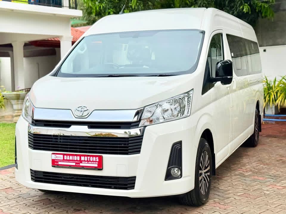 Toyota Hiace 2026 ads-image-1