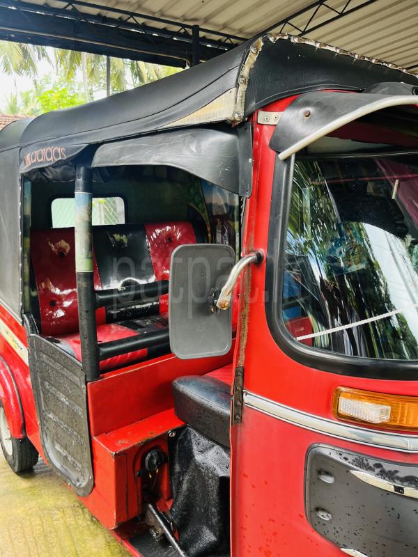 Bajaj 4 stroke 2014 - பயன்படுத்தப்பட்டது முச்சக்கர வண்டி sale in Sri Lanka - patpat.lk