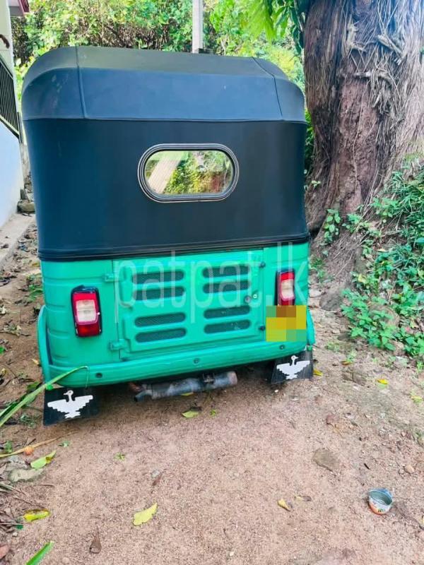Bajaj 4 stroke 2015 - Used Three wheeler sale in Sri Lanka - patpat.lk