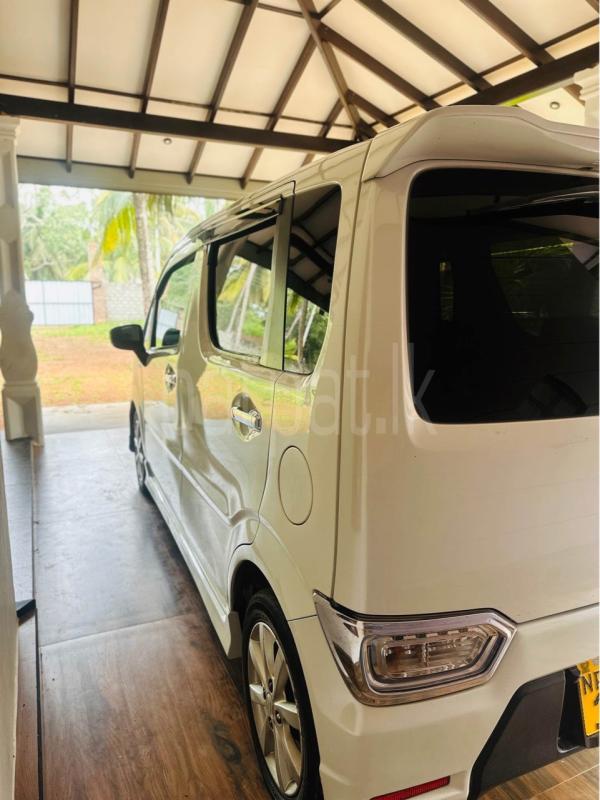 Advertisement image 4