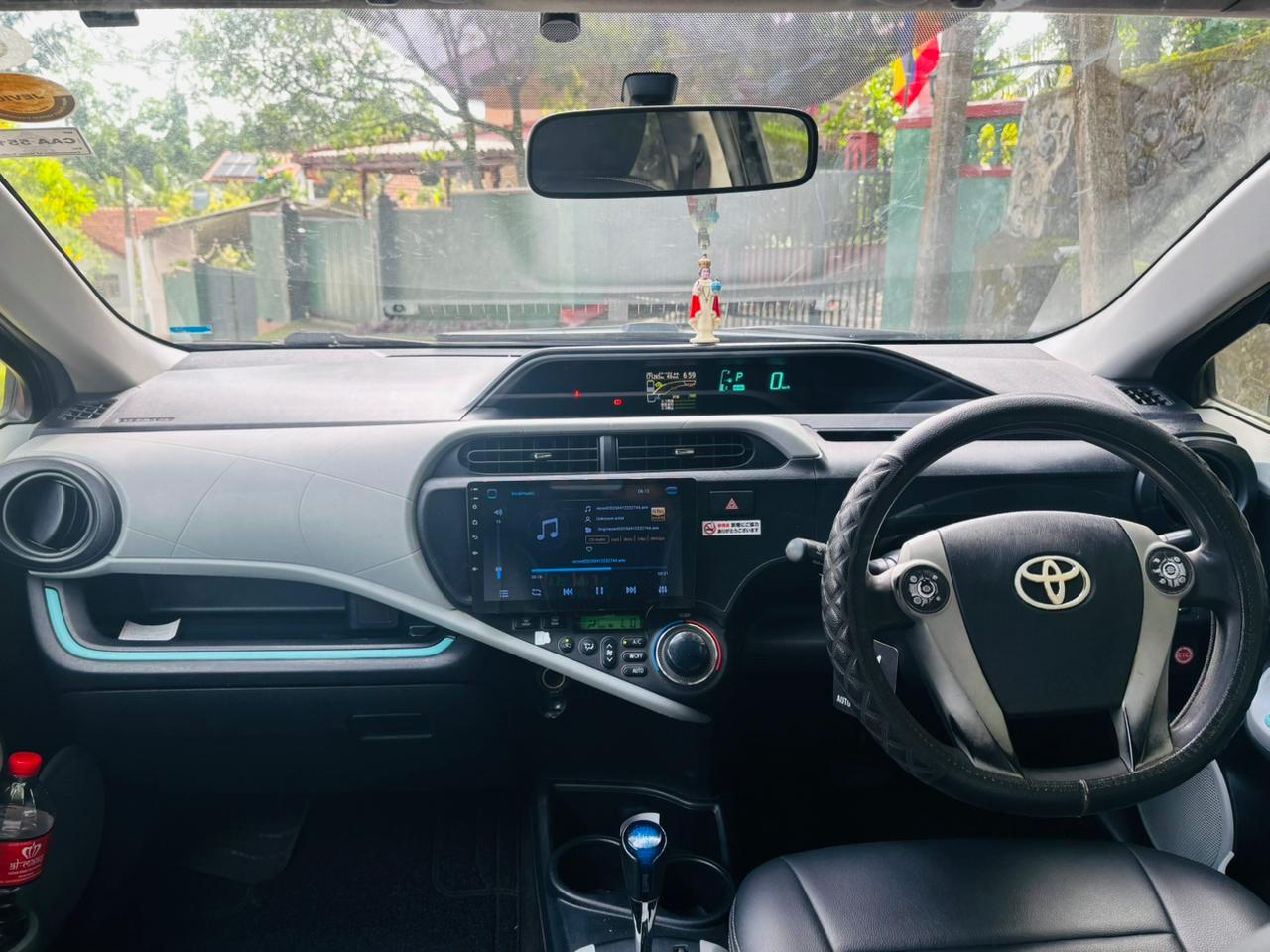Toyota Aqua 2012 - பயன்படுத்தப்பட்டது கார் sale in Sri Lanka - patpat.lk