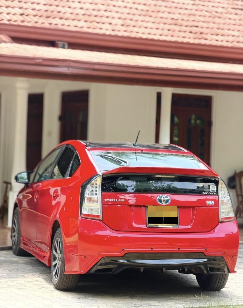 Toyota Prius 2011 - Used Car sale in Sri Lanka - patpat.lk