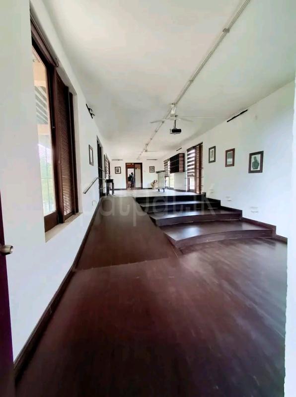Hotel for Sale in Panadura