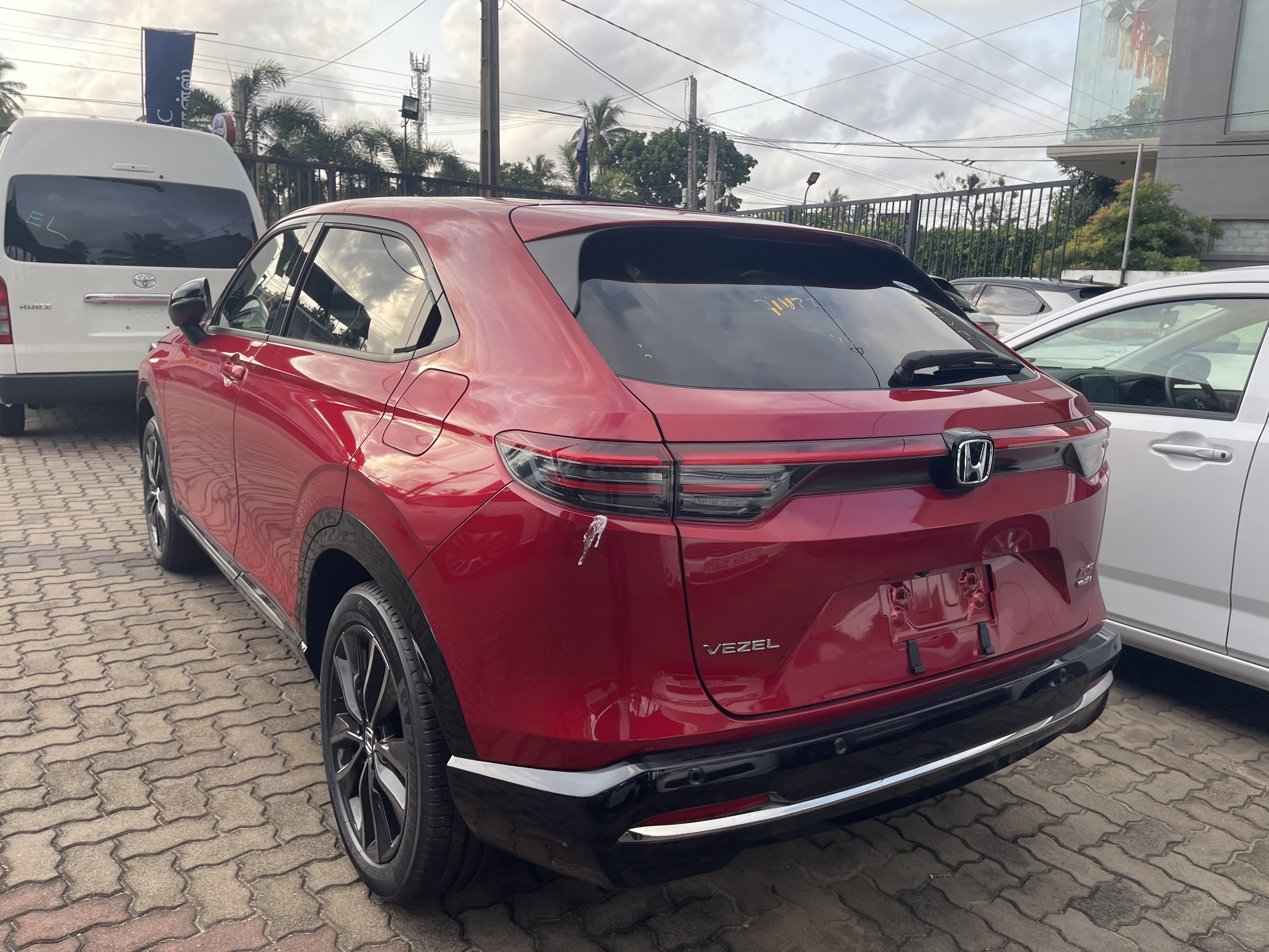 Honda Vezel 2025 - மறுசீரமைக்கப்பட்டது SUV sale in Sri Lanka - patpat.lk
