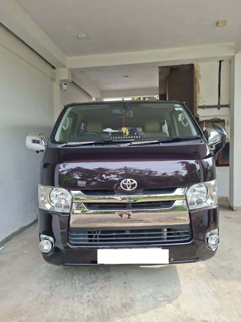 Toyota Hiace 2015 ads-image-1