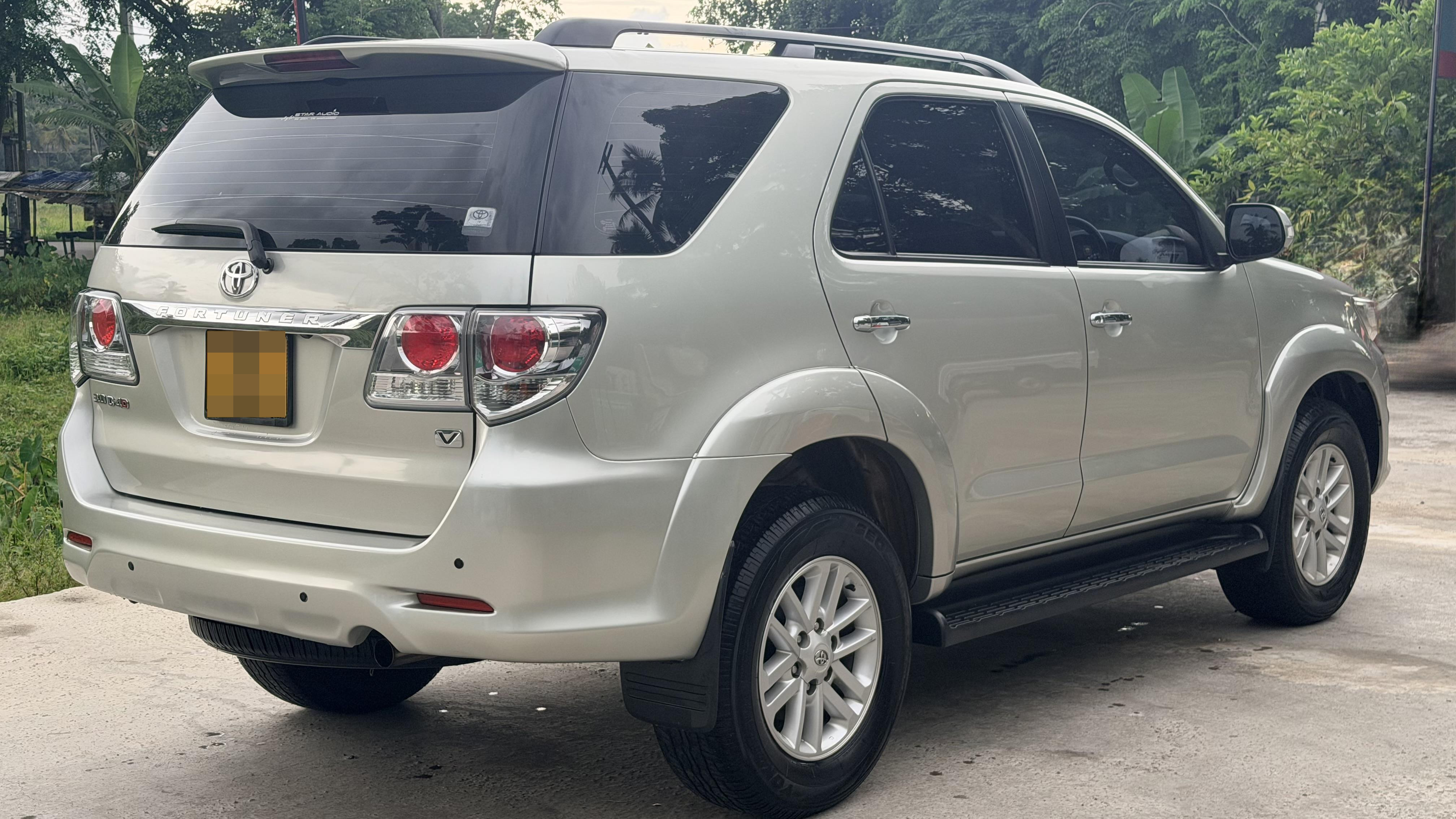 Toyota Fortuner 2013 - Used SUV sale in Sri Lanka - patpat.lk
