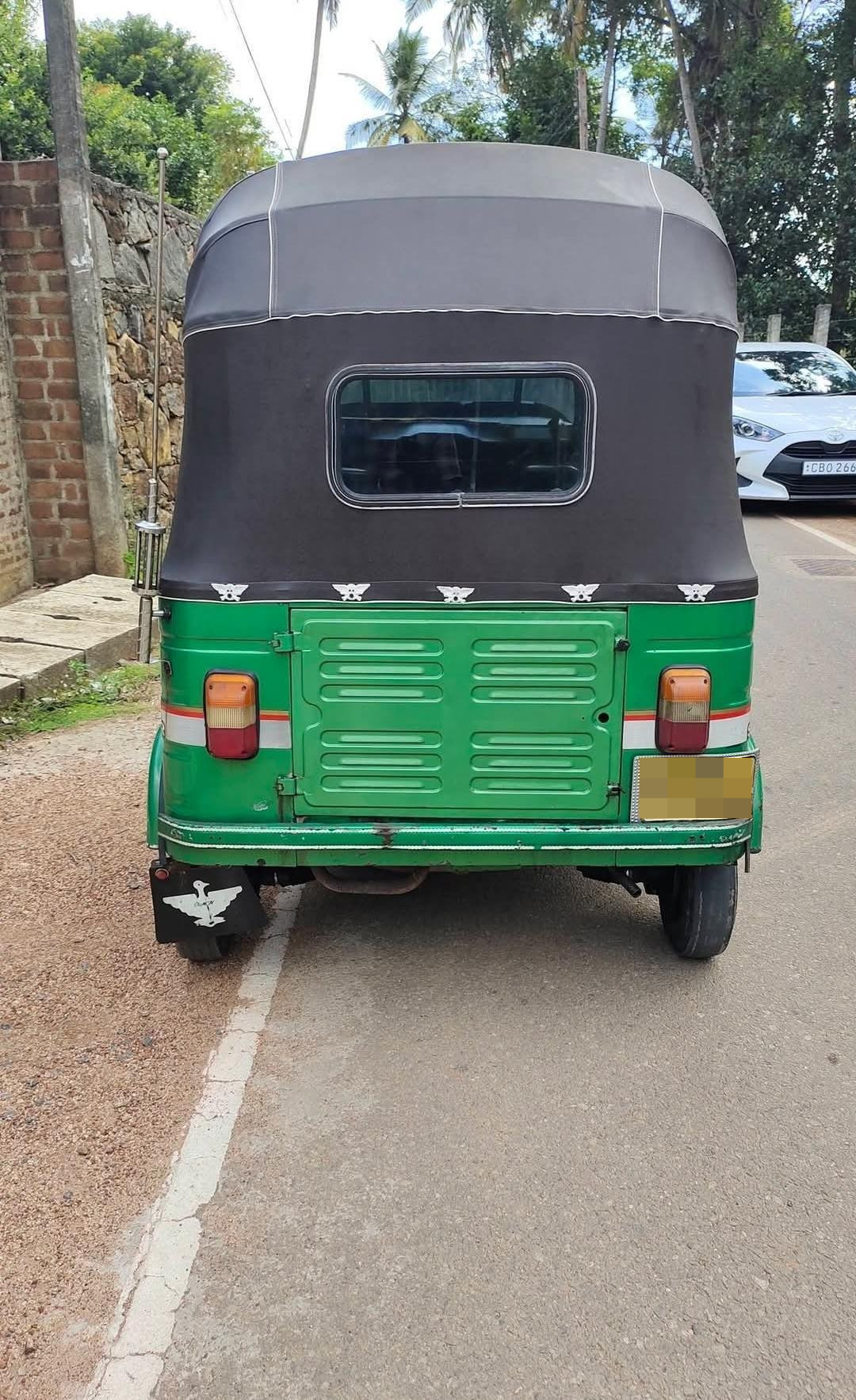 Bajaj Three Wheel 2006 - Used Three wheeler sale in Sri Lanka - patpat.lk