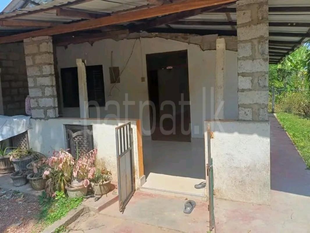House for Sale in Dankotuwa ads-image-1