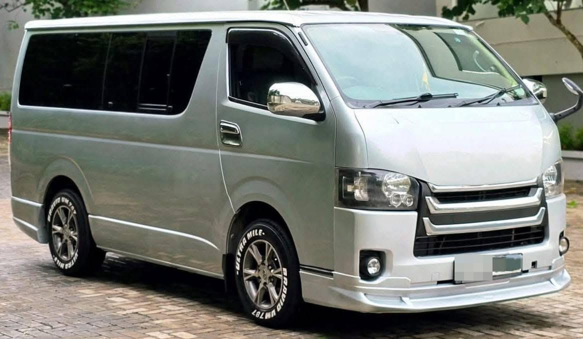 Toyota Hiace 2011 - மறுசீரமைக்கப்பட்டது வேன் sale in Sri Lanka - patpat.lk