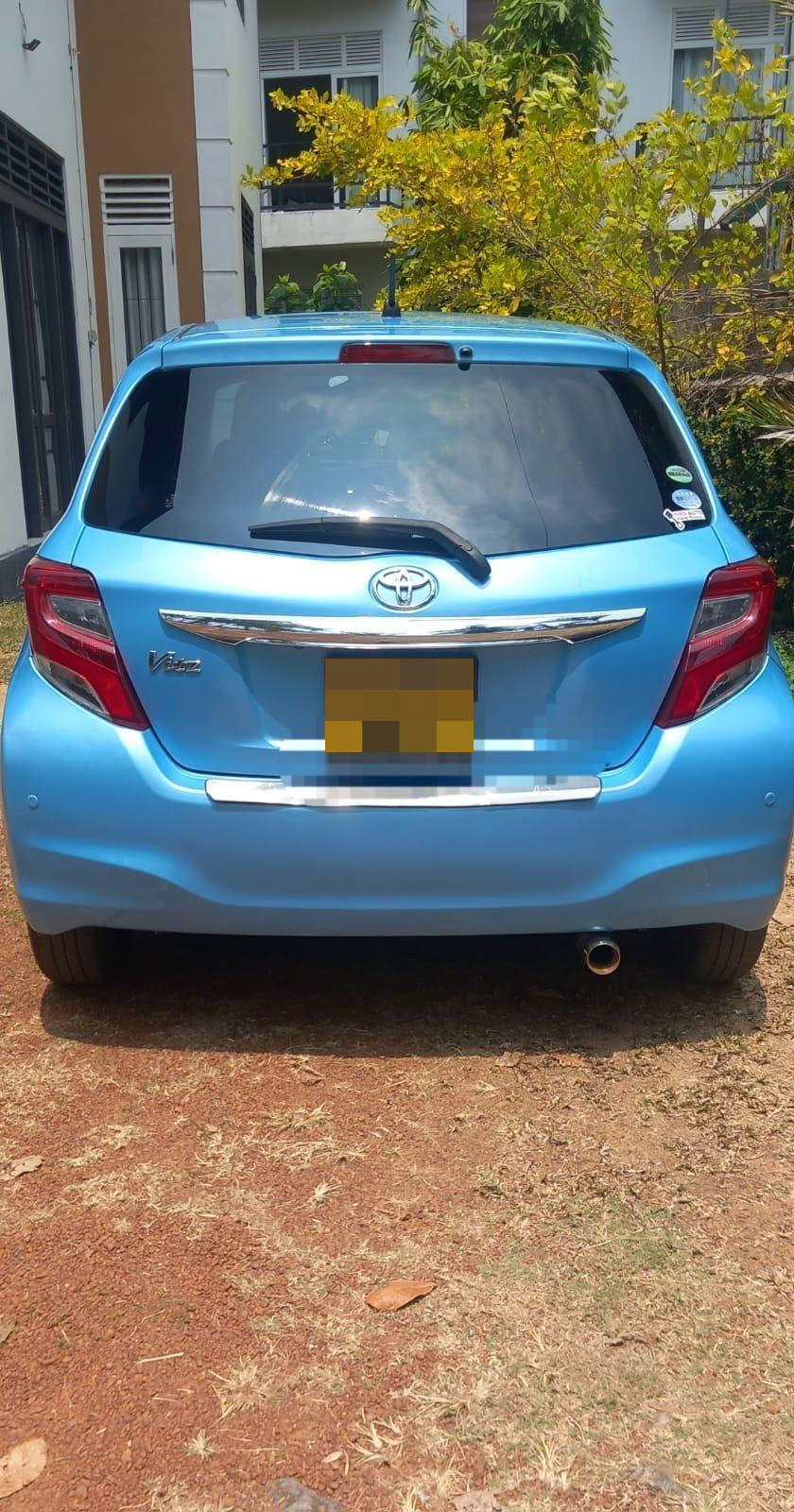 Toyota Vitz 2015 - பயன்படுத்தப்பட்டது கார் sale in Sri Lanka - patpat.lk