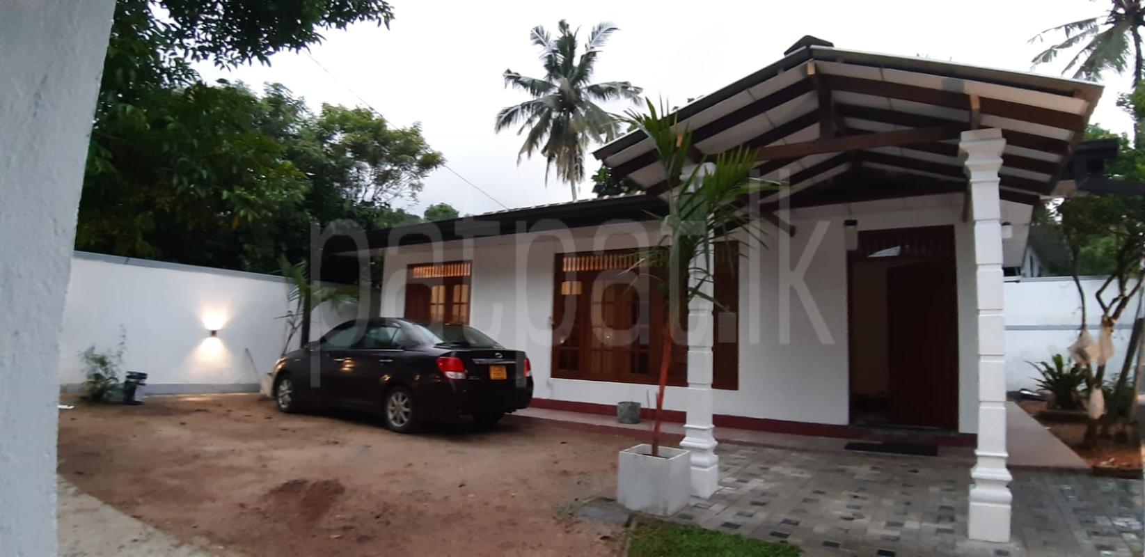 House for Sale in Athurugiriya