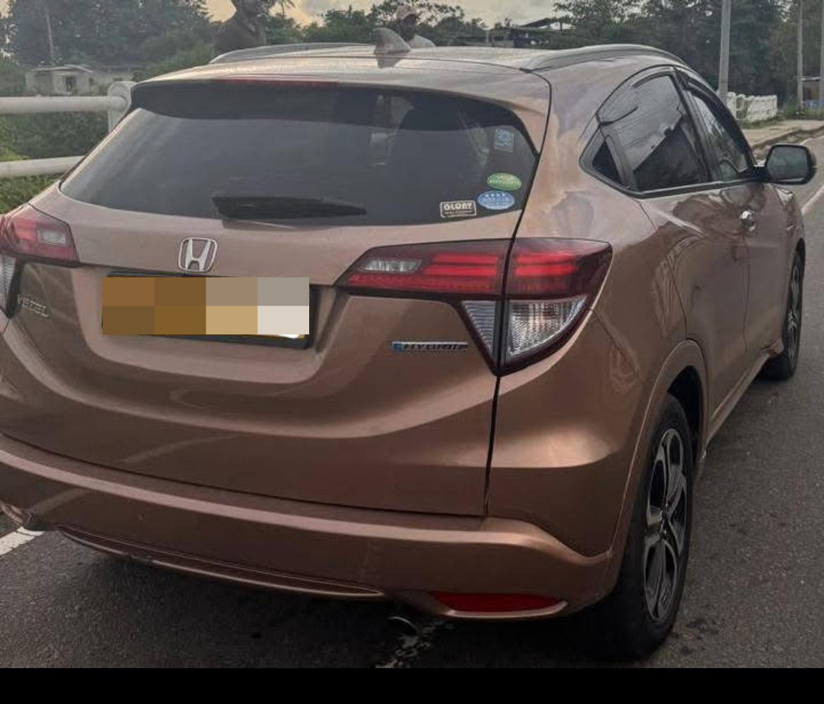 Honda Vezel 2016 - பயன்படுத்தப்பட்டது SUV sale in Sri Lanka - patpat.lk