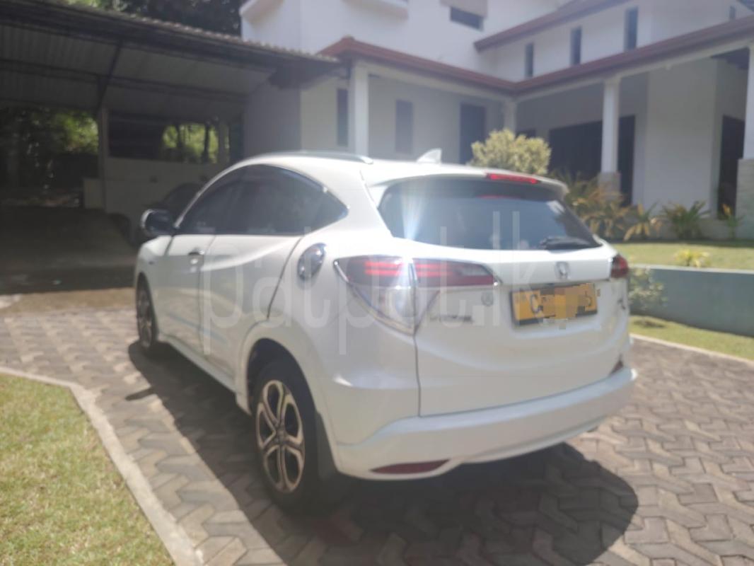 Honda Vezel 2014 - Used SUV sale in Sri Lanka - patpat.lk
