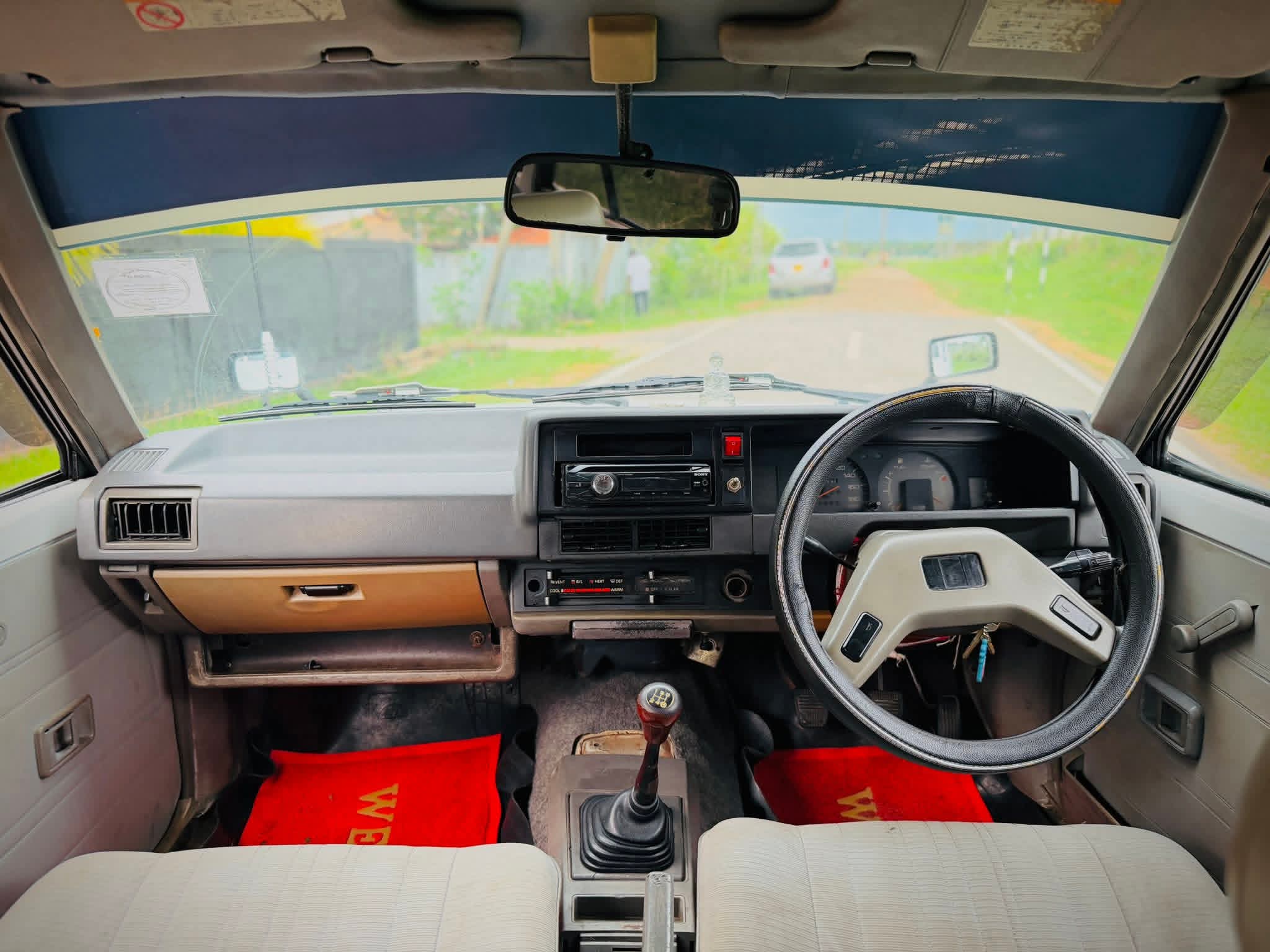Toyota Corolla 1982 - பயன்படுத்தப்பட்டது கார் sale in Sri Lanka - patpat.lk