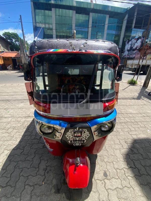 Bajaj Three Wheel 2015 - பயன்படுத்தப்பட்டது முச்சக்கர வண்டி sale in Sri Lanka - patpat.lk