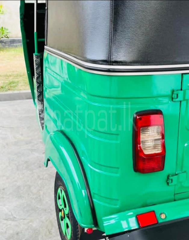 Advertisement image 6