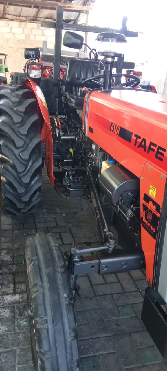 TAFE Tractor 2020 - Used Land sale in Sri Lanka - patpat.lk
