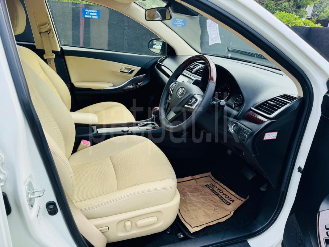 Toyota Premio 2018 - பயன்படுத்தப்பட்டது கார் sale in Sri Lanka - patpat.lk