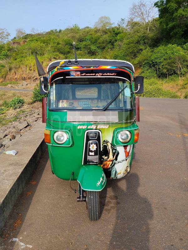 Bajaj 4 stroke 2011 - Used Three wheeler sale in Sri Lanka - patpat.lk