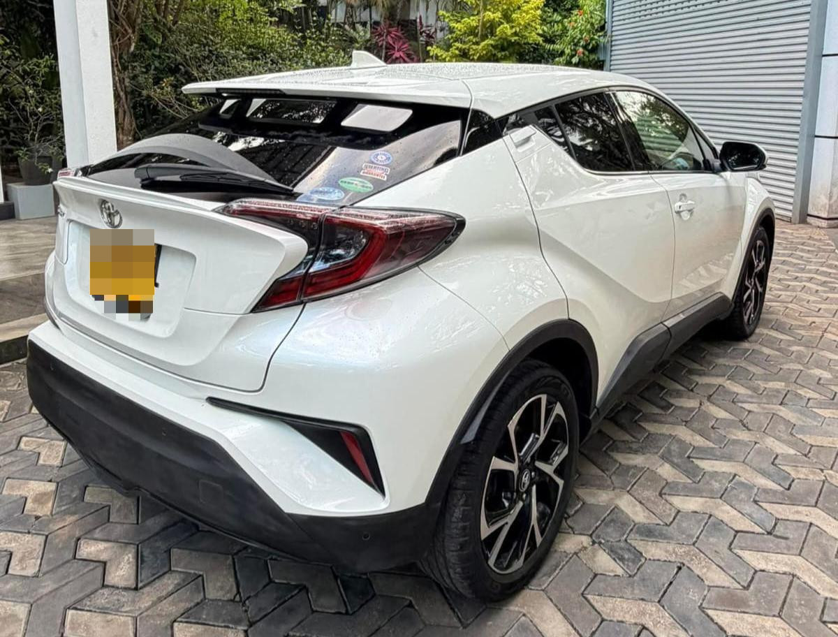 Toyota CHR 2017 - பயன்படுத்தப்பட்டது SUV sale in Sri Lanka - patpat.lk