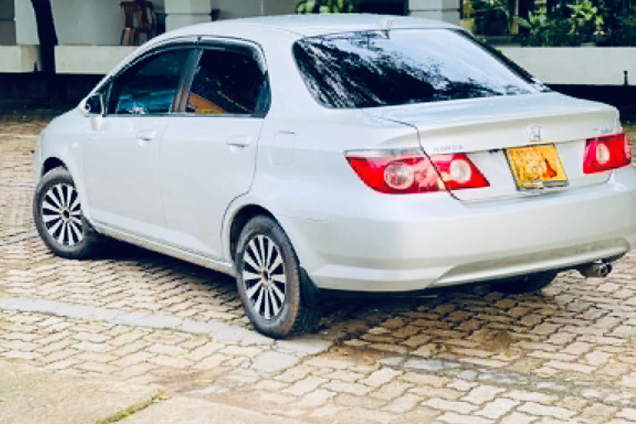 Honda Fit 2008 - பயன்படுத்தப்பட்டது கார் sale in Sri Lanka - patpat.lk