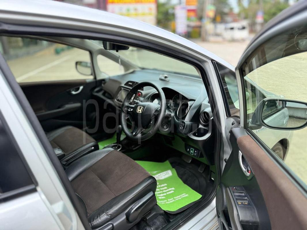 Advertisement image 4