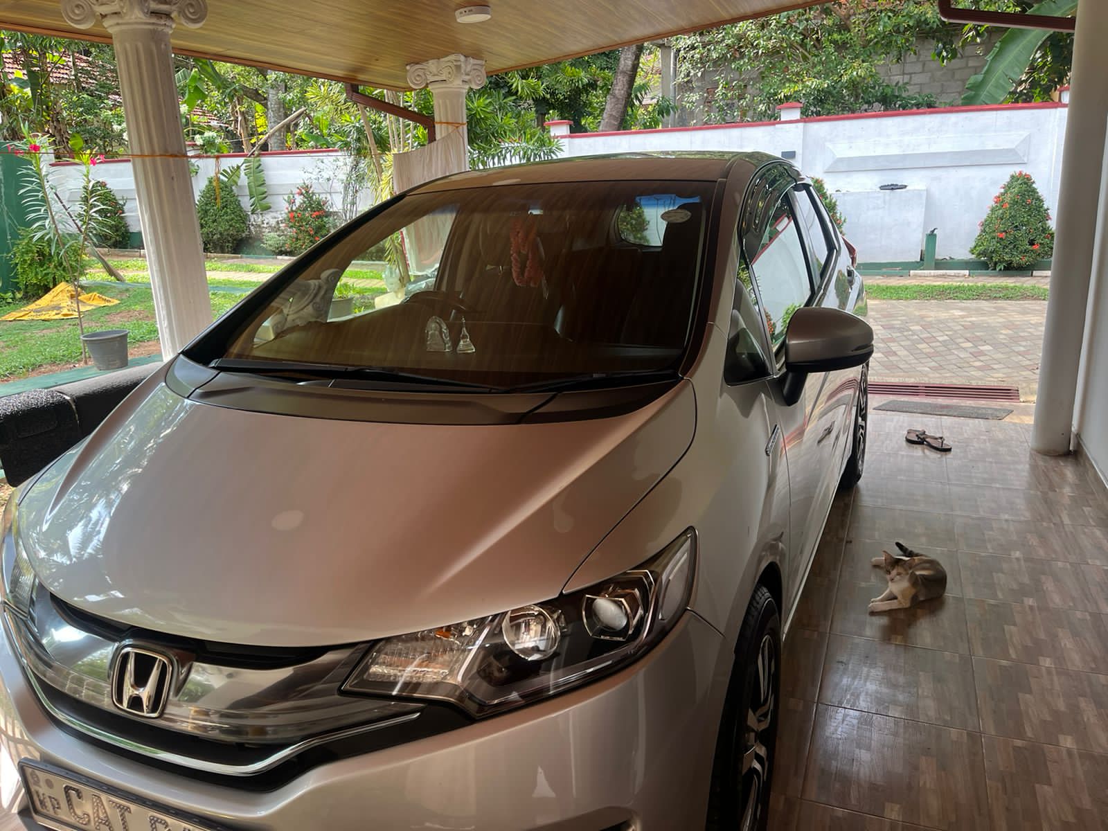 Honda Fit 2013 - பயன்படுத்தப்பட்டது கார் sale in Sri Lanka - patpat.lk