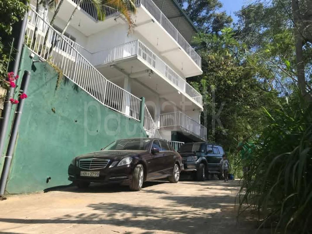 House for Sale in Kandy ads-image-1