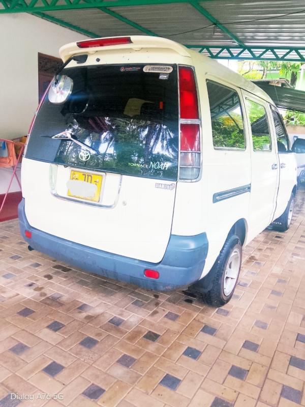 Toyota Noah 1999 - பயன்படுத்தப்பட்டது வேன் sale in Sri Lanka - patpat.lk