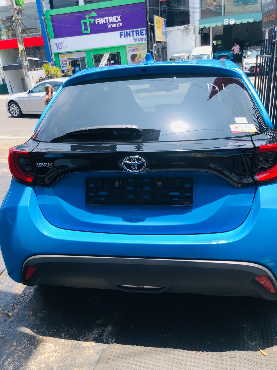 Toyota Yaris 2023 - சான்றளிக்கப்பட்டது கார் sale in Sri Lanka - patpat.lk