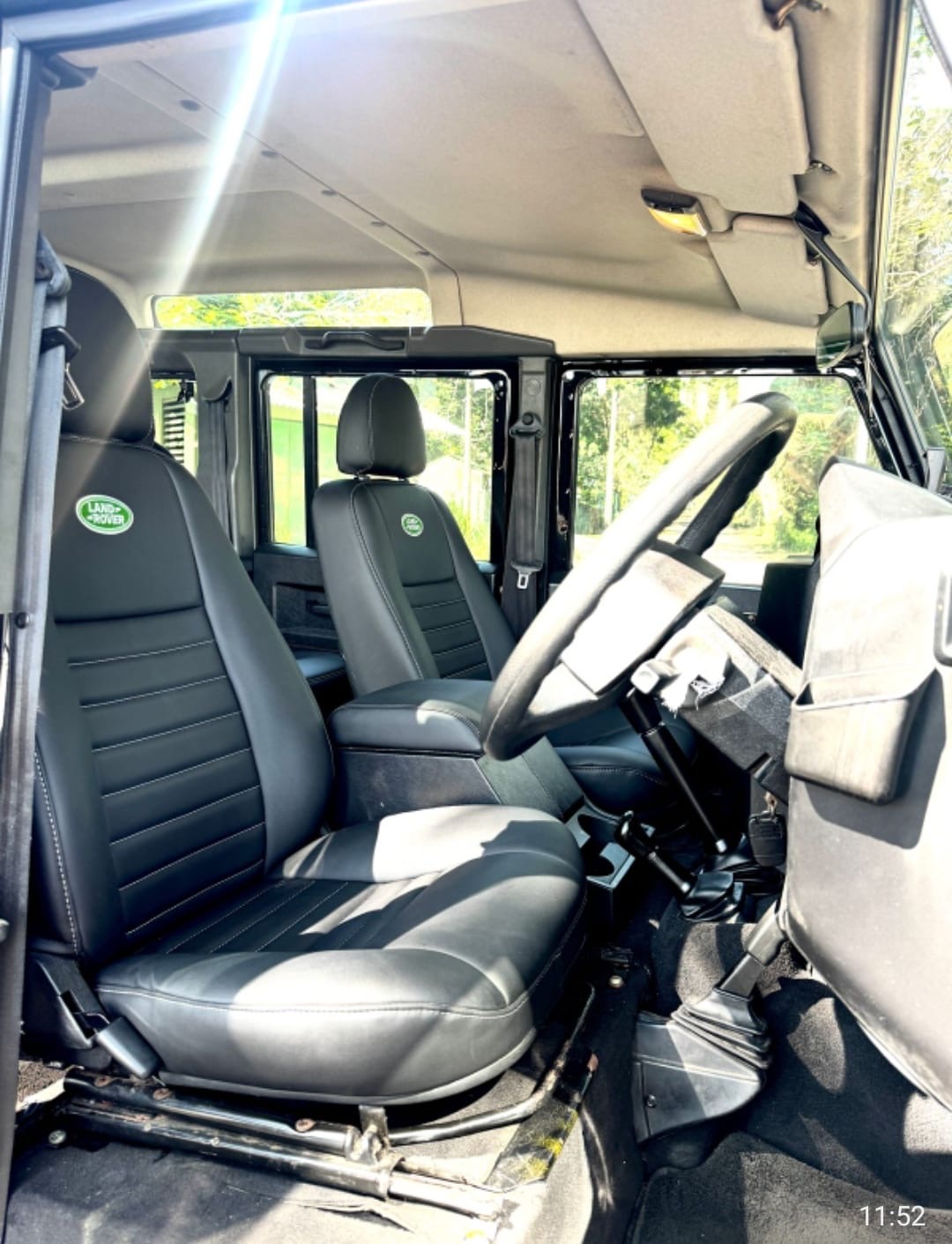 Land Rover Defender 1994 - பயன்படுத்தப்பட்டது SUV sale in Sri Lanka - patpat.lk