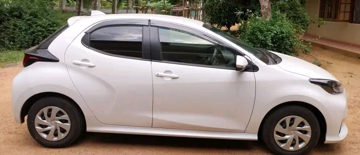 Toyota Yaris 2023 - භාවිතා කරන ලද කාර් sale in Sri Lanka - patpat.lk