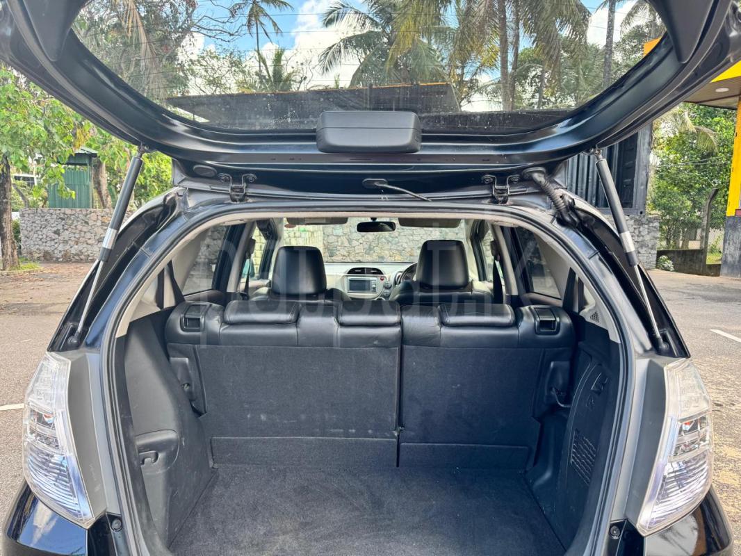 Honda Fit 2012 - பயன்படுத்தப்பட்டது கார் sale in Sri Lanka - patpat.lk