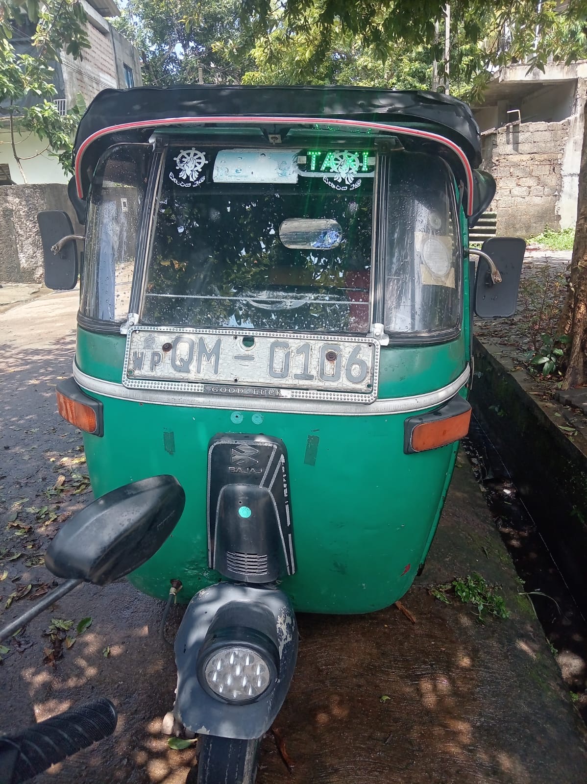 Bajaj Three Wheel 2006 - பயன்படுத்தப்பட்டது முச்சக்கர வண்டி sale in Sri Lanka - patpat.lk