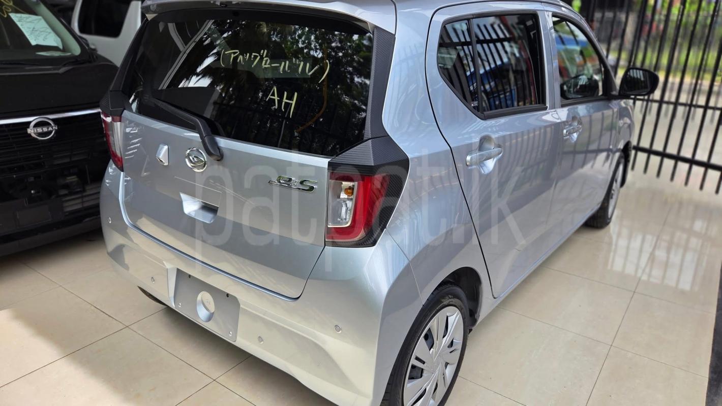 Advertisement image 4