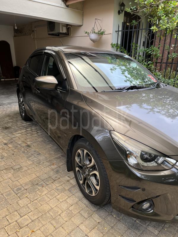 Mazda 2 2016 - භාවිතා කරන ලද කාර් sale in Sri Lanka - patpat.lk