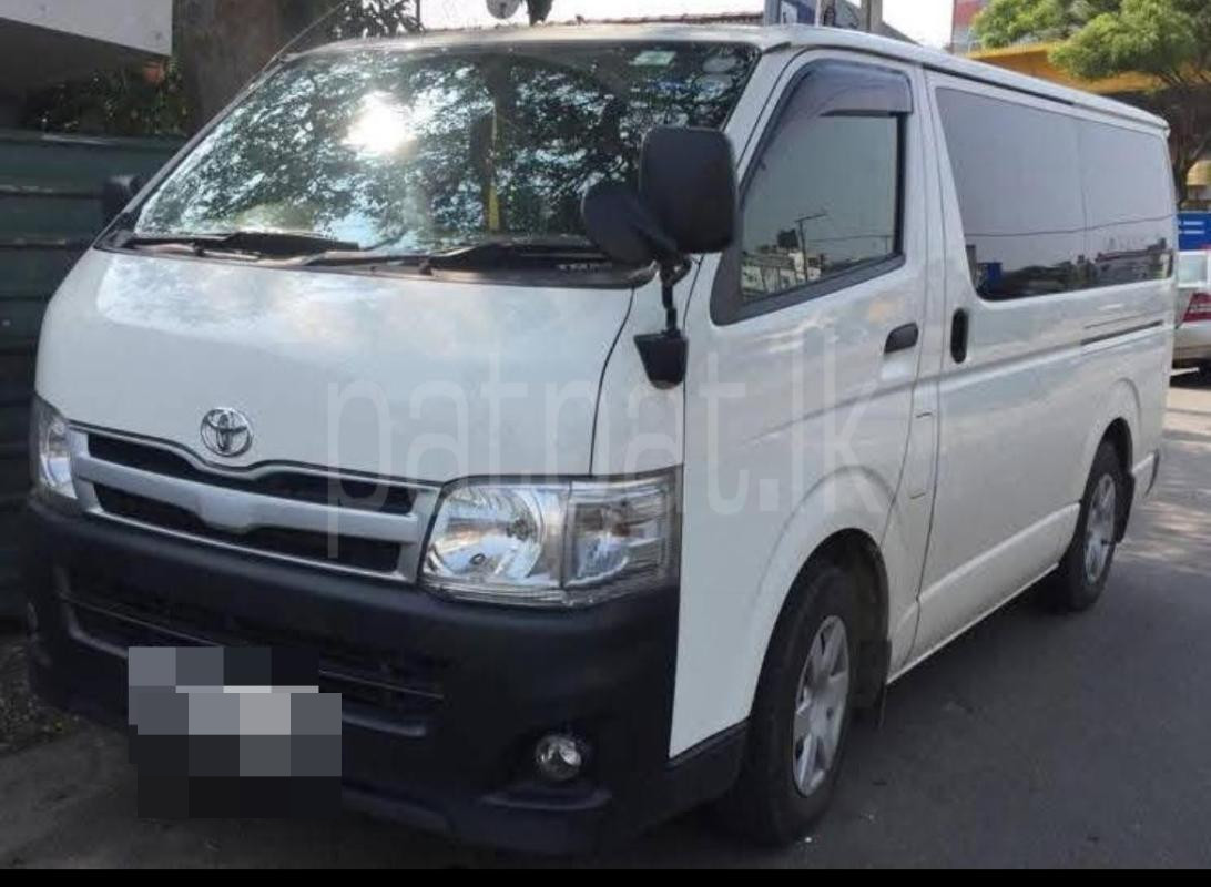 Toyota Hiace 2013 - பயன்படுத்தப்பட்டது வேன் sale in Sri Lanka - patpat.lk