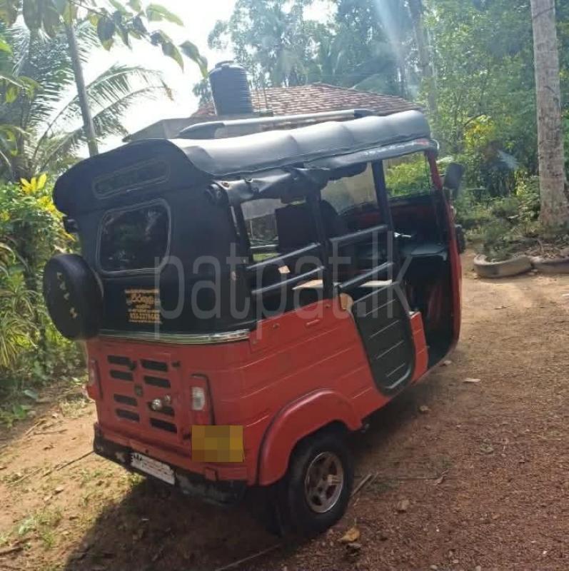 Bajaj Three Wheel 2016 - Used Three wheeler sale in Sri Lanka - patpat.lk