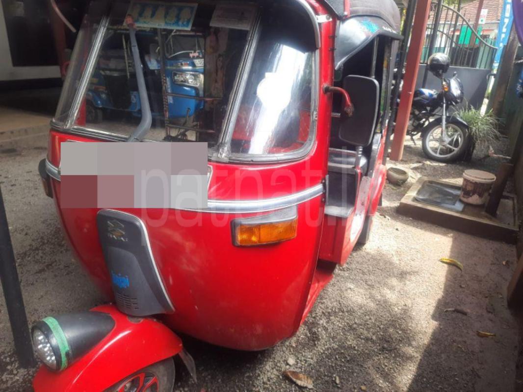 Bajaj Three Wheel 2006 - பயன்படுத்தப்பட்டது முச்சக்கர வண்டி sale in Sri Lanka - patpat.lk