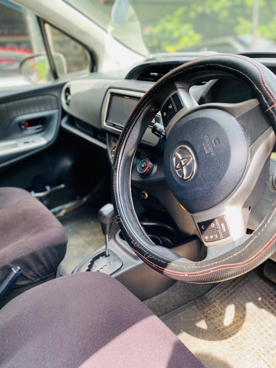 Toyota Vitz 2016 - பயன்படுத்தப்பட்டது கார் sale in Sri Lanka - patpat.lk