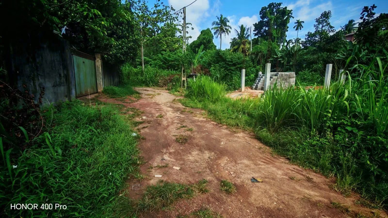 Residential Land for Sale in Hokandara