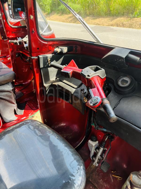 Bajaj 4 stroke 2014 - Used Three wheeler sale in Sri Lanka - patpat.lk