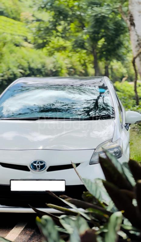 Toyota Prius 2013 - பயன்படுத்தப்பட்டது கார் sale in Sri Lanka - patpat.lk