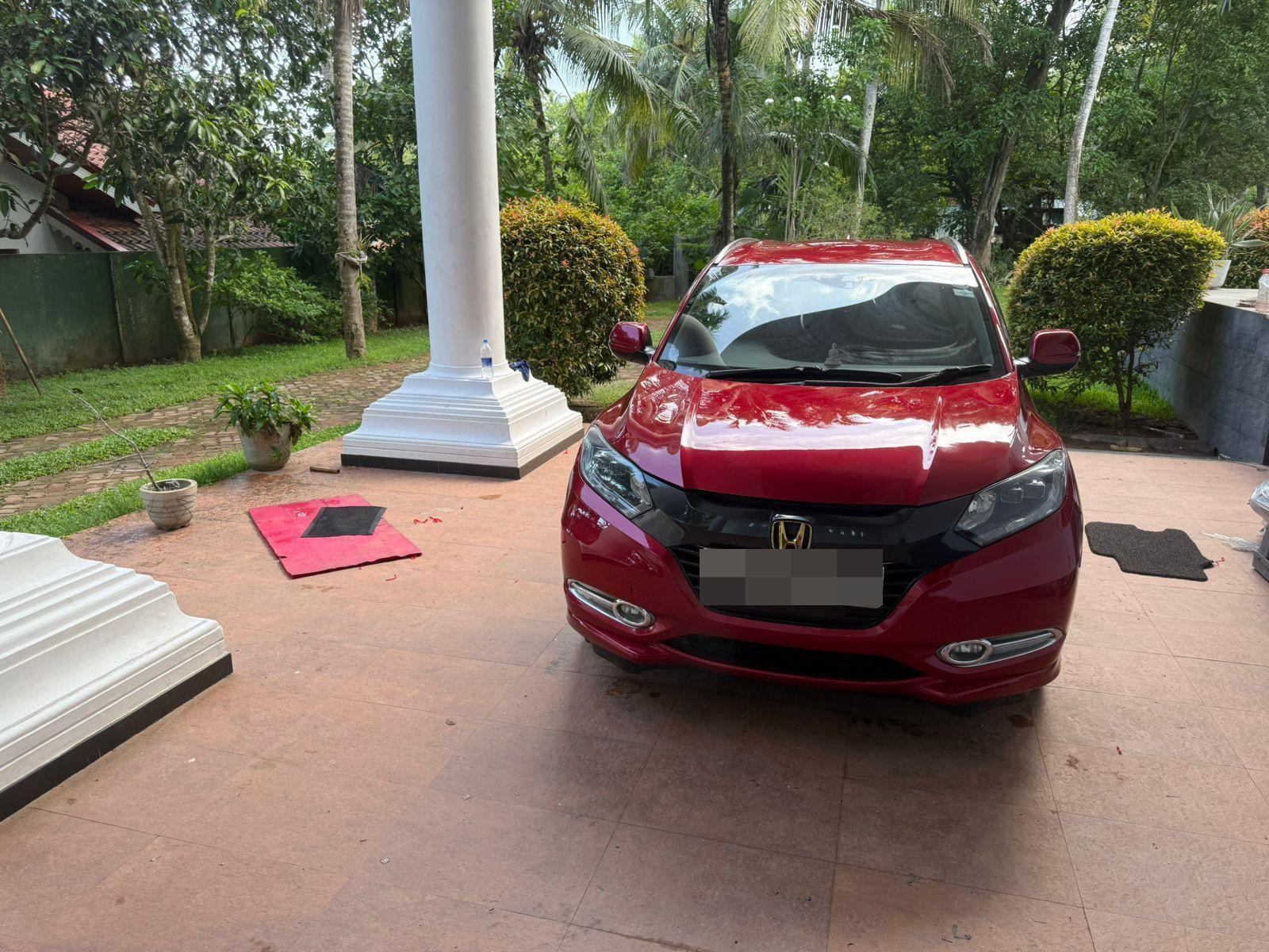 Honda Vezel 2015 - பயன்படுத்தப்பட்டது SUV sale in Sri Lanka - patpat.lk