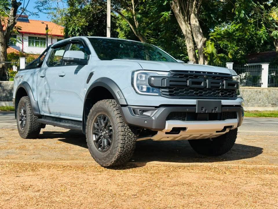 Ford Raptor 2025 ads-image-1