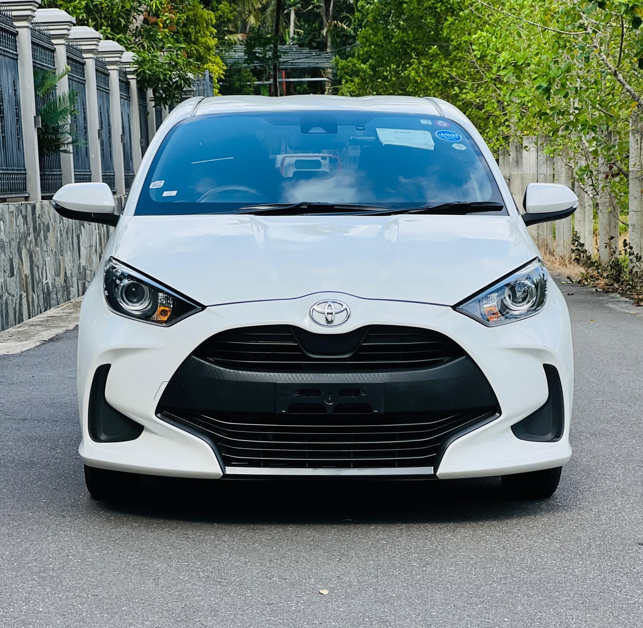 Toyota Yaris 2023 - අලුත් කාර් sale in Sri Lanka - patpat.lk