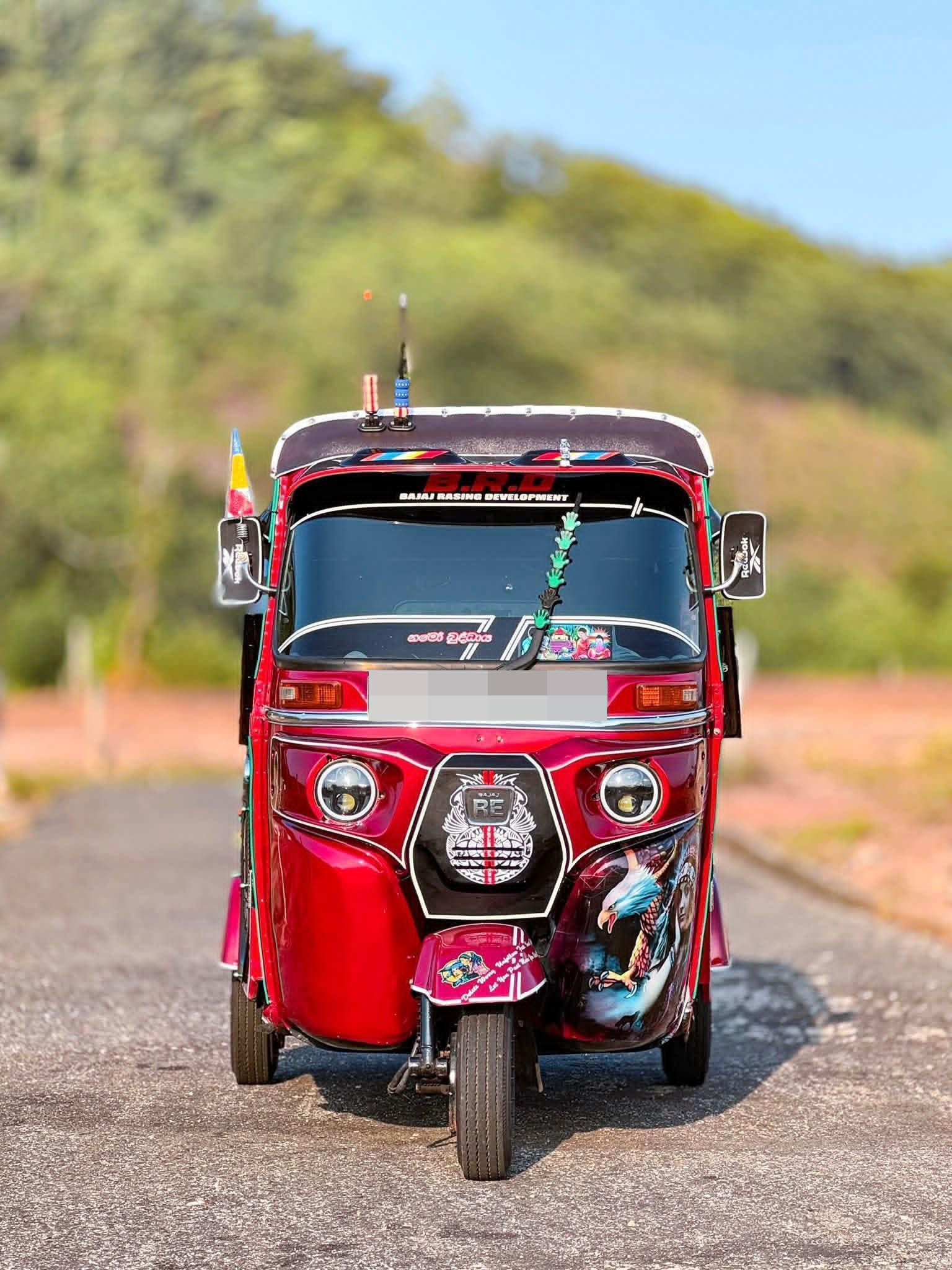 Bajaj Three Wheel 2015 - Used Three wheeler sale in Sri Lanka - patpat.lk